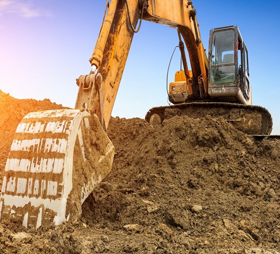 Onur Hafriyat, kazı, dolgu, temel açma, yıkım, tesviye ve moloz taşıma hizmetlerinde uzman, güvenilir ve hızlı çözümler sunan profesyonel hafriyat firmasıdır.